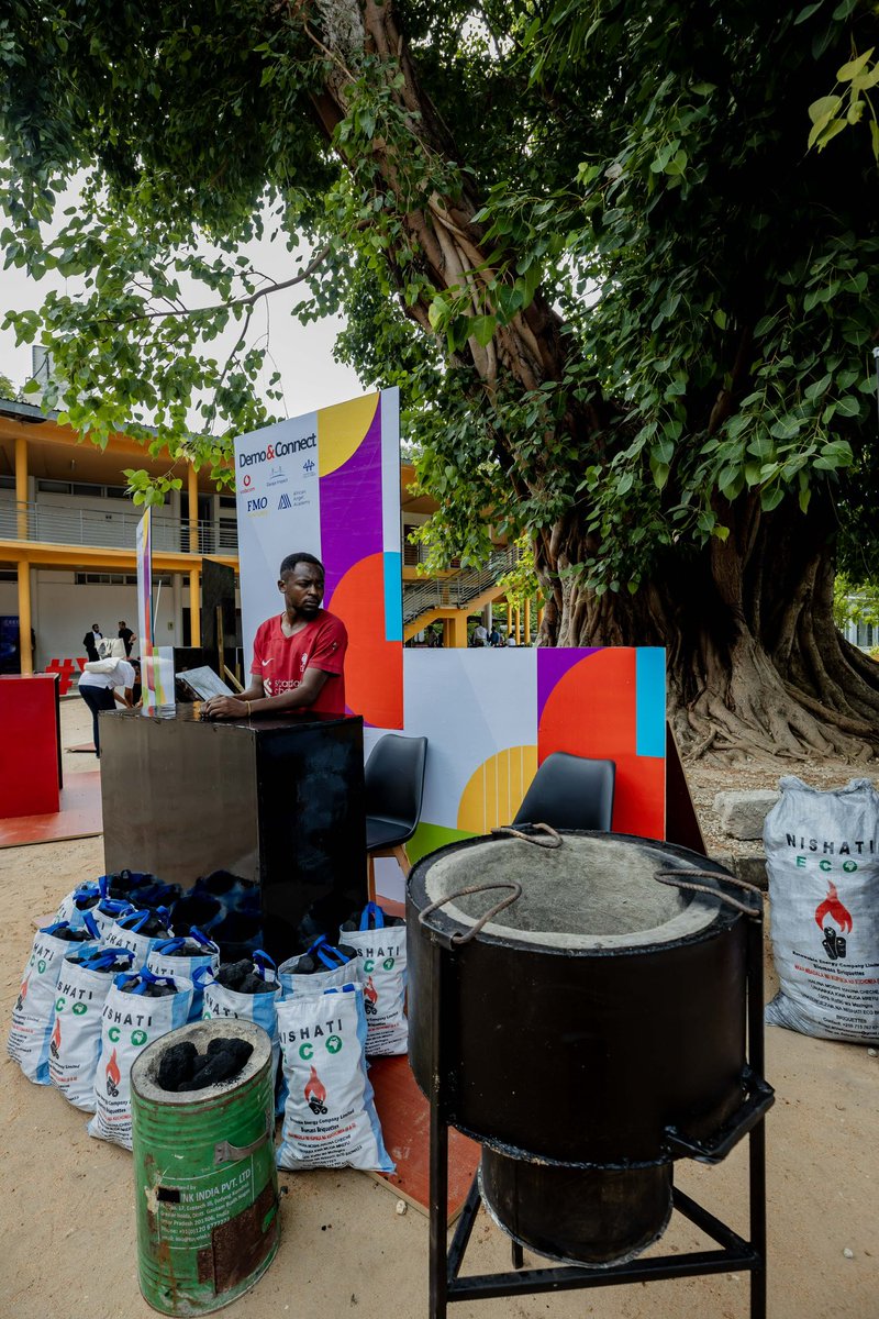 VodacomAccelTZ's tweet photo. Demo & Connect is not complete without an SME marketplace. Be sure to visit the stalls and support our SMEs π
#VDAS3 #DemoDay https://t.co/SfNhwm0Fis