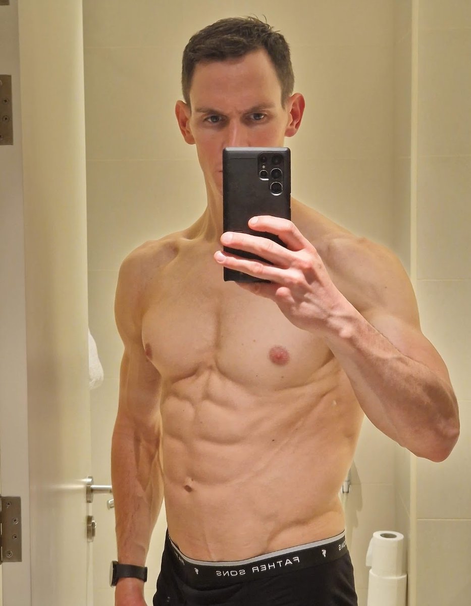 Every fat loss tip I could come up with after 10 years in the gym and 5 years coaching.

Bookmark this thread to learn the simple process.

1. Alcohol will derail your progress. Cut it out completely or cut it down significantly.