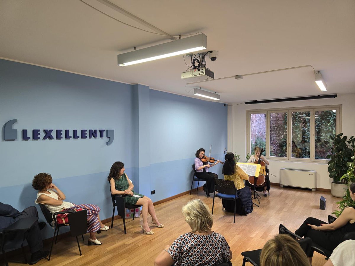 Anche quest'anno abbiamo celebrato l'estate con musica e convivialità.
Si è tenuto infatti ieri il nostro consueto Concerto d'Estate, accompagnato dalla musica di Fatlinda Thaci, Giulia Panchieri e Valentina Turati de I Pomeriggi Musicali.
Grazie a tutti!

#Musica #Estate