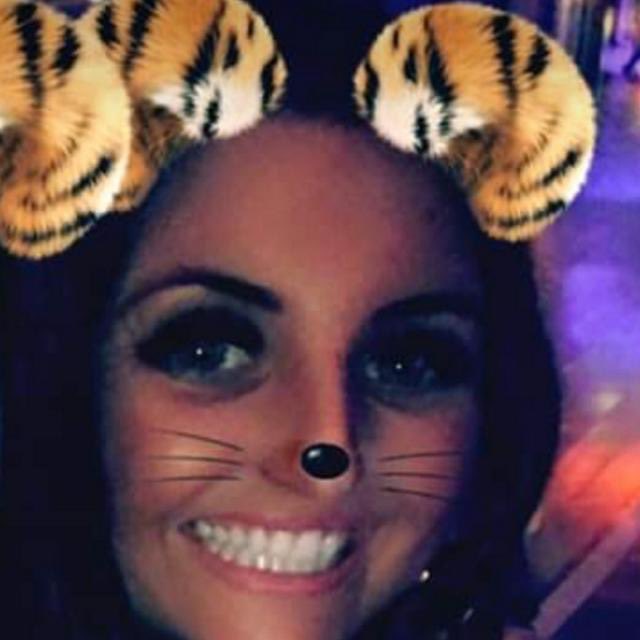 shell9876's tweet image. Life’s like a cup of coffee it’s all about how you make it or take it. Happy Thursday 😜