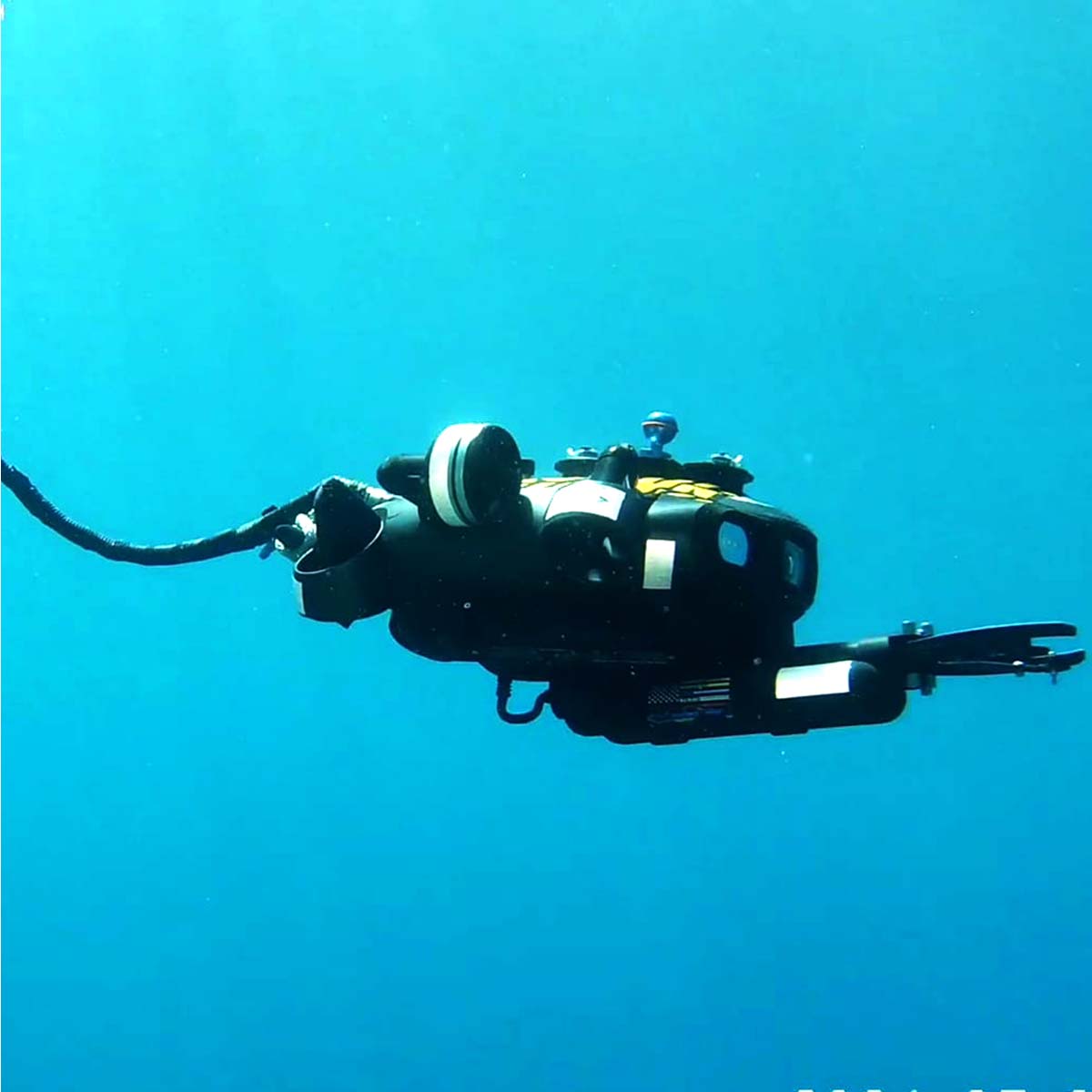 QyseaFifish's tweet photo. Operating in perfect tandem with intuitive controls, the FIFISH AI ROVs explore the crystal-clear waters of Lake Crescent, uncovering underwater wonders and discoveries. A huge thank you to our partner Steve for the stunning capture!

#FIFISHROV #LakeCrescent https://t.co/SHzrnruSlL