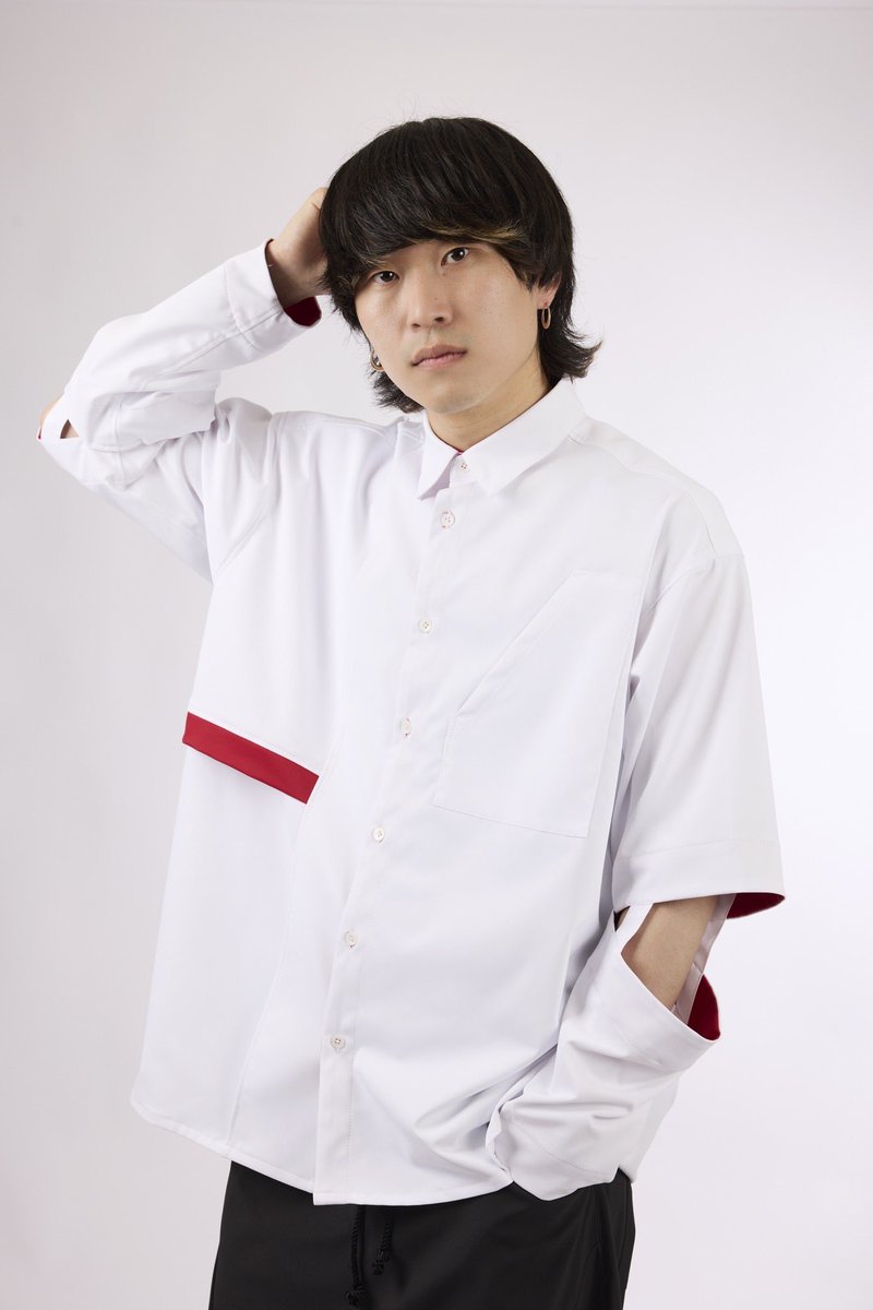 sanagaraapparel's tweet photo. 【🎌Organic Callコラボ発売🎌】

Heart-Line Tour 初日

🗓2024.7.12.Fri
📍下北沢SHELTER

vo.ヒラタナオヤとのコラボシャツ第二弾
・アームスリットBIGシャツ
・PIG SKINテープベルト

ステージでの着用に沿った機能性と
お洒落さを兼ね備えたアームスリットの
オリジナルBIG シャツ少量限定生産🪬 https://t.co/cF3P1X7AcT