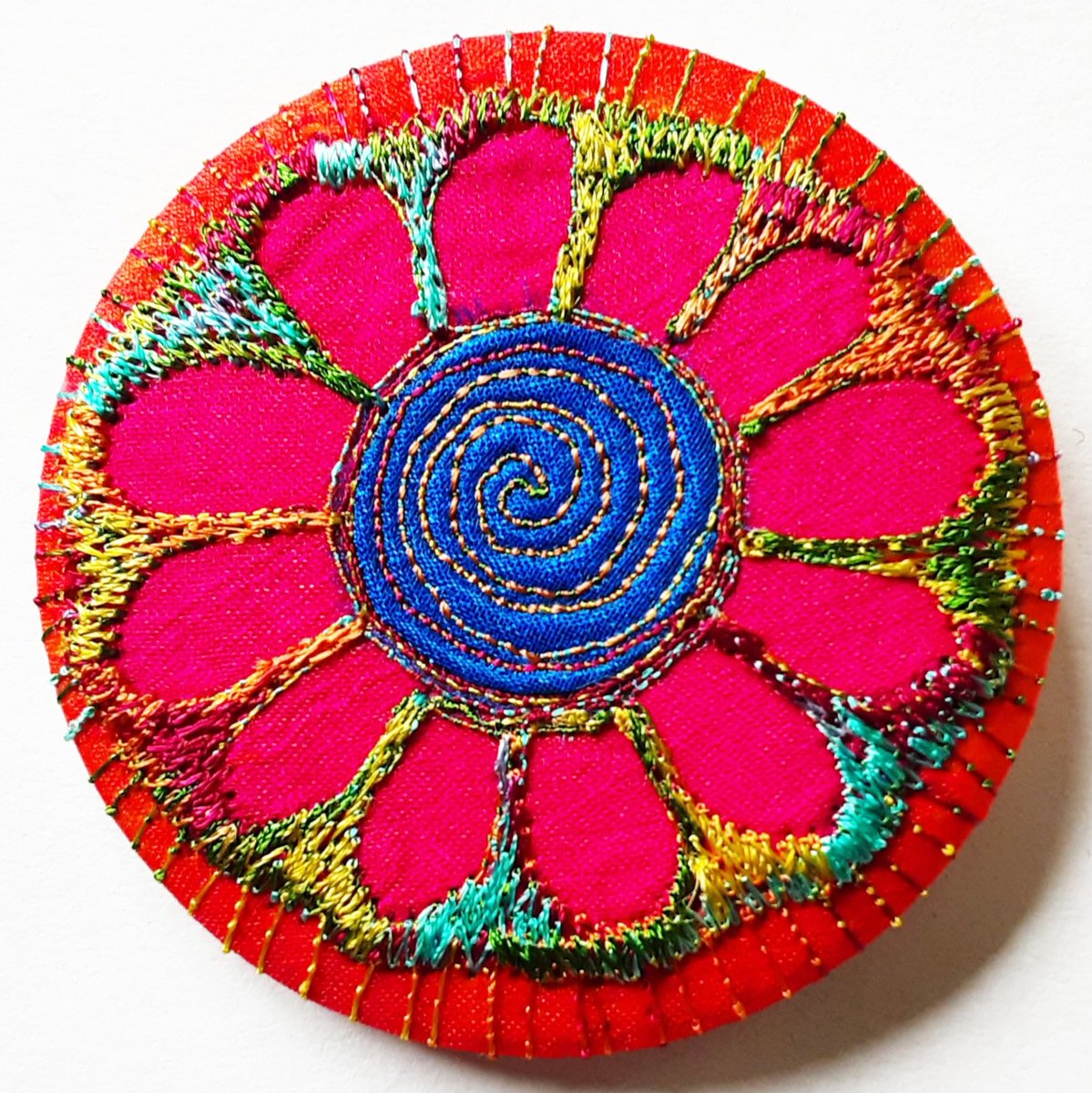 SueTrevor3's tweet photo. 58mm Fabric Badge with Free Machine Embroidery - Folksy https://t.co/16jyLKWY6m #newonfolksy https://t.co/4ZBYvPtoFc