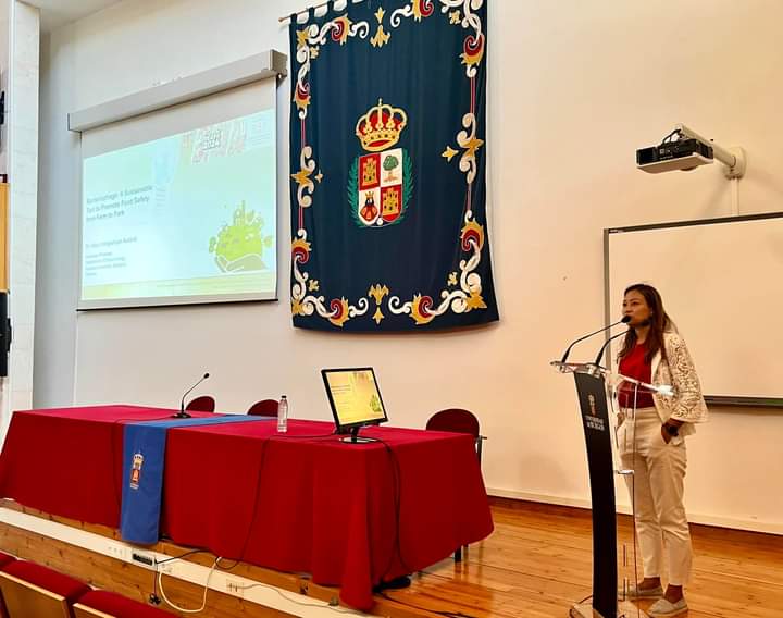 Phage_UniFAHS's tweet photo. #UniFAHS co-founder attended the 28th international #ICFMH conference in Burgos,
#Spain as an invited speaker by the International Committee on #Food #Microbiology and #Hygiene. Sharing insights on the #phage approach for #foodsafety from #farm to #fork. #Bacteriophages #AMR https://t.co/kpX09QVjO4