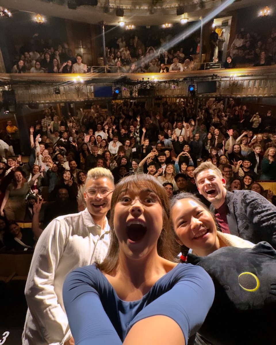 YourLieMusical's tweet photo. An obligatory .5 selfie for night two of @MatPatGT’s Q&amp;As 🤳 #AboutLastNight https://t.co/hsG8gOoYxB