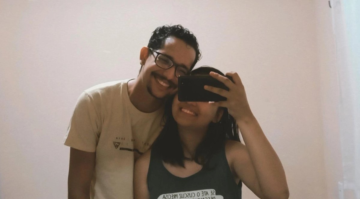 Vribeir18's tweet photo. com você tudo vira  alegria e palhaçada 1❤️❤️❤️🥰 https://t.co/IyYbIfzpaX