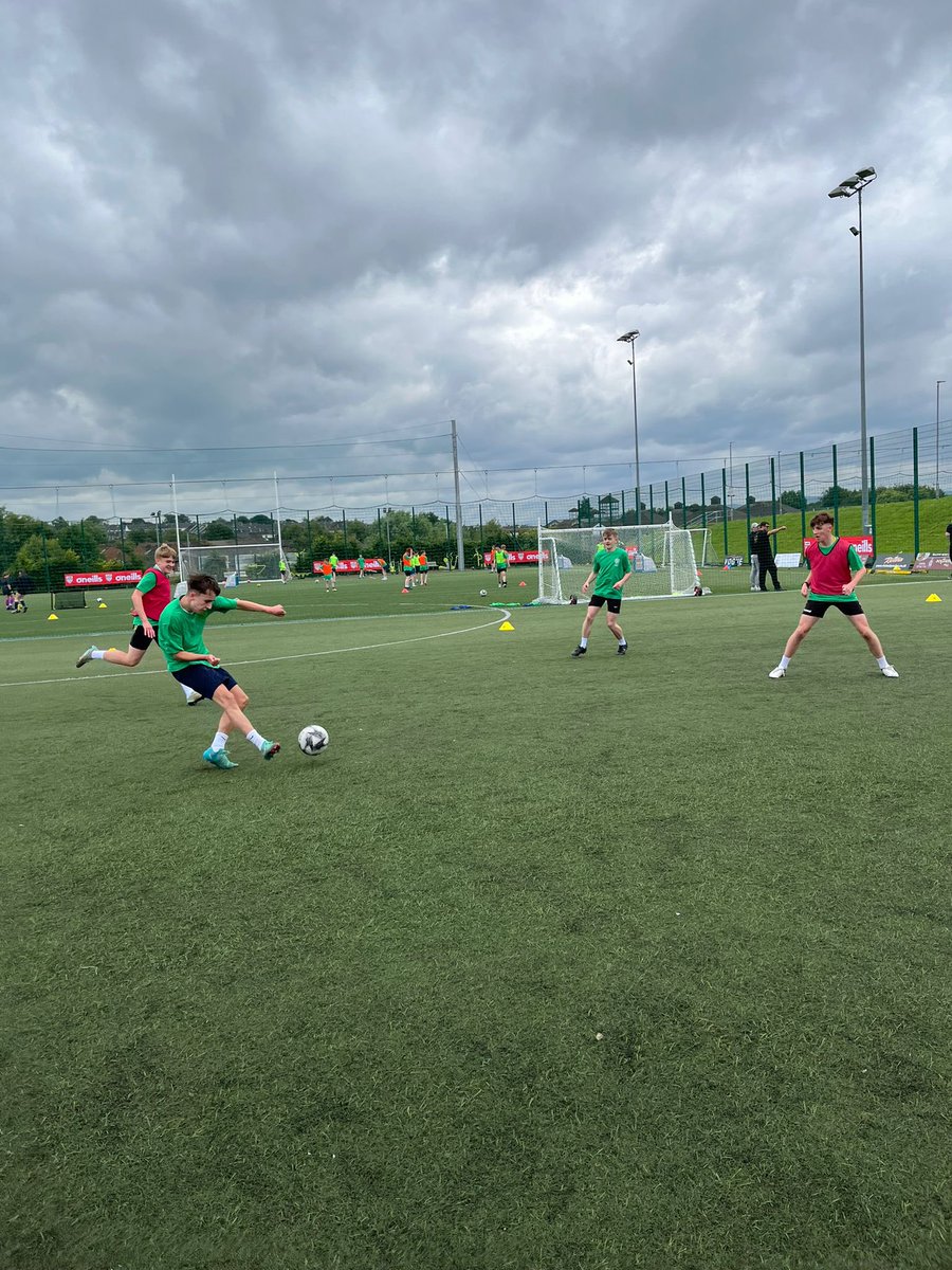 CelticSocAcad's tweet photo. ๐๐ฎ๐ช Day 2 of our Training Programme in Derry!
Don Boscos' boys and girls teams continue their Foyle Cup preparations with our coaches
Today we work on the mindset change of going from attack to defence โฝ๏ธ
#CelticFC
#InternationalPartnershipProgramme https://t.co/5spjm2iJmR