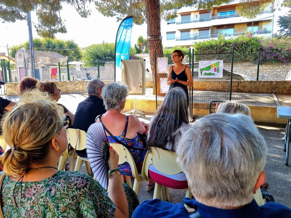 mairie6_8's tweet photo. #MarseillePlusVerte | Hier opération "brainstorming" avec les habitant(e)s pour la présentation du projet de réaménagement du Jardin des Goumiers 🌳🌼 avec la Maire de Secteur @olivia_fortin et @AnneMeilhac, déléguée aux espaces verts dans les 6&8 ! https://t.co/RcJj75s271