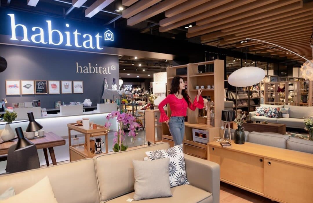 Pae19458308's tweet image. เอสบี ดีไซน์สแควร์ สาขาบางนา ศูนย์รวม เฟอร์นิเจอร์และของตกแต่งบ้านที่ครบวงจร

#sbdesignsquare #onestopservice 
#เอสบีดีไซน์สแควร์ #ครบจบในที่เดียว
#ชมพูอทิตา #ChompuAthita 
#นางร้ายไทยเเลนด์ #ช่อง8กดเลข27
@chompoo_athita