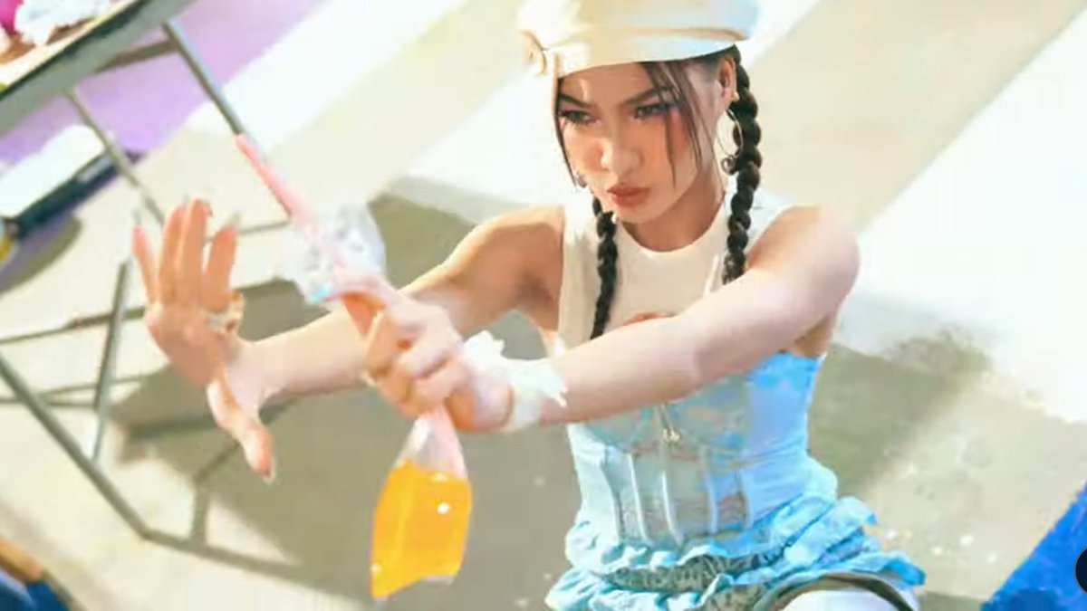 vicotinamide's tweet photo. banana cue at soft drinks na nasa plastik na may straw!!

whos promoting filipino culture better than bini??? https://t.co/hwSSMM1SqI