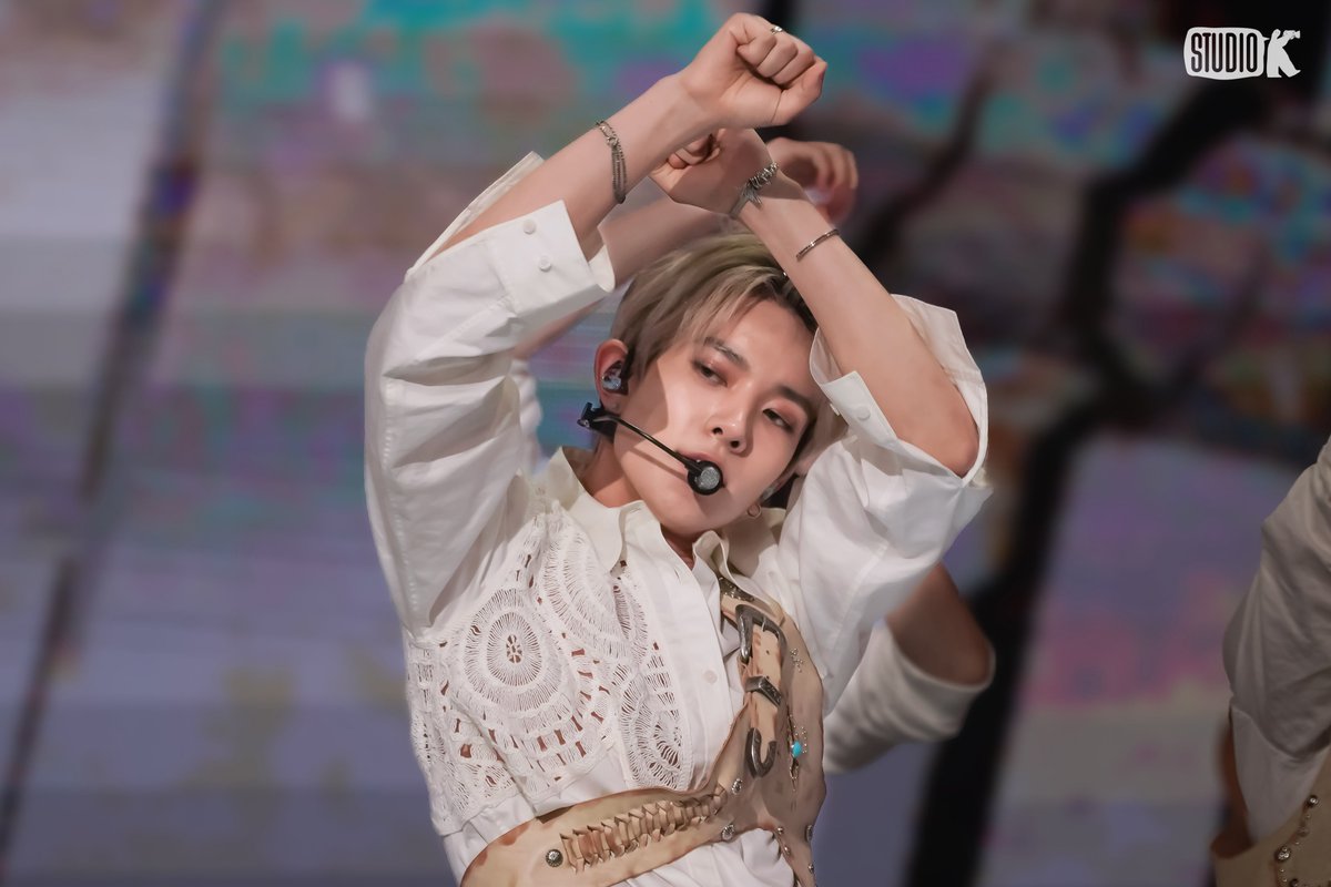 StudioK_twt's tweet photo. 🏦 뮤직뱅크 금고 털이 🏦
(Music Bank Behind Photo📸)

#엔하이픈 (#ENHYPEN)
뮤뱅 금고 OPEN✨
@ENHYPEN

#MusicBank #BehindPhoto #StudioK
#뮤직뱅크 #현장스틸 #뮤뱅 #금고털이 https://t.co/C4kMpO7sBF