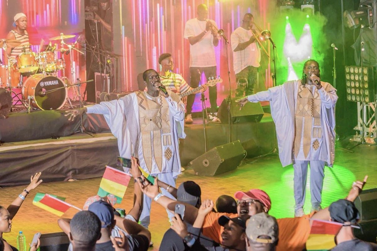 MeursLibreProd's tweet image. Revivez avec nous les moments forts du concert #oldschool de DEGG J FORCE 3!
Merci à tous d&apos;avoir fait de ce jour un succès vos énergies incroyables et vos sourires ont illuminé le Ccfg ce samedi dernier.
Merci à tous nos partenaires 🙏🏾
#meurslibreprod #LelabelDesmusiquesUrbaines