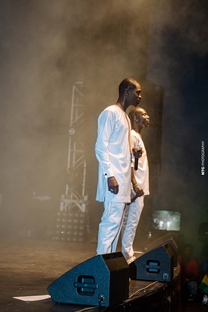 MeursLibreProd's tweet image. Revivez avec nous les moments forts du concert #oldschool de DEGG J FORCE 3!
Merci à tous d&apos;avoir fait de ce jour un succès vos énergies incroyables et vos sourires ont illuminé le Ccfg ce samedi dernier.
Merci à tous nos partenaires 🙏🏾
#meurslibreprod #LelabelDesmusiquesUrbaines