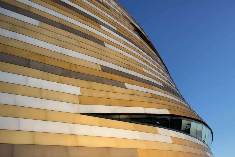 AboutBritain's tweet image. Here's our latest handy guide - 28 fun things to do in Derby for adults - ideal if you're looking for something to do with your mates! This is  Derby Arena and Velodrome - amazing architecture!
aboutbritain.com/.../fun-things…...
#derby #visitderby #derbyforadults #thingstodoinderby