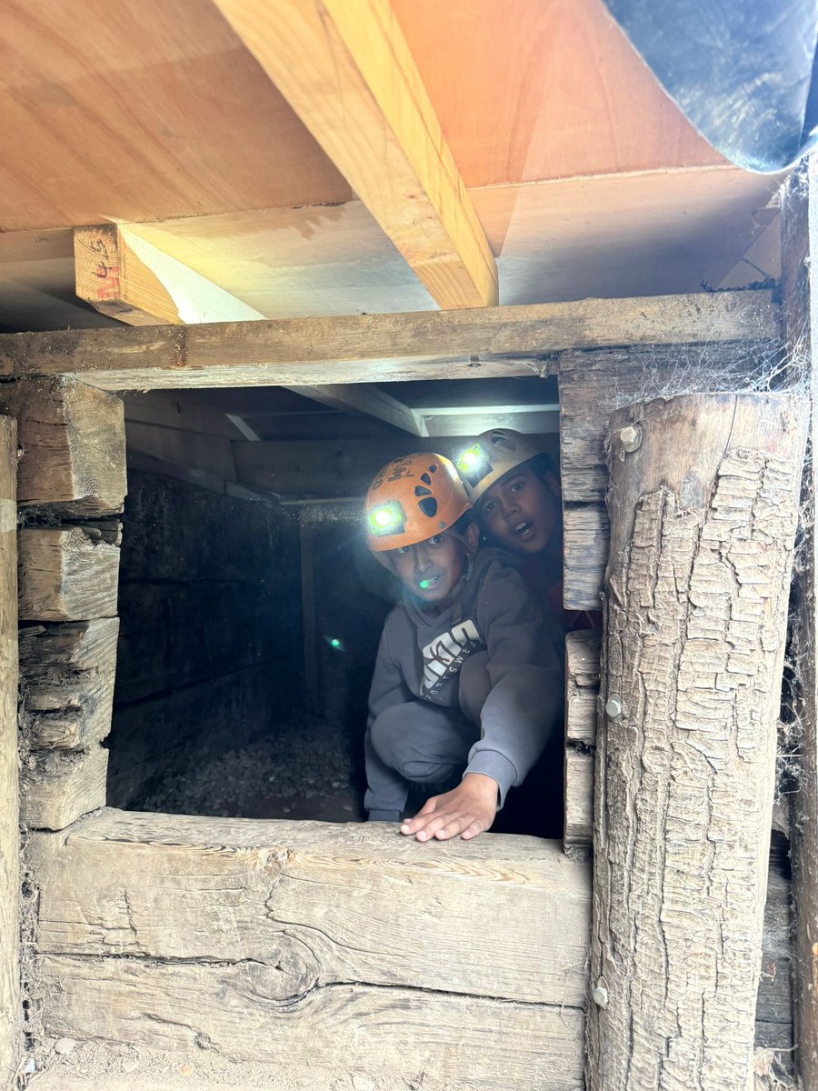 George_Betts's tweet photo. Groups 1 &amp; 2 have had a brilliant morning on the high ropes - lots of fears have been conquered. Ready for lunch now and then mining and archery this afternoon! @FrankChapCentre @ElliotSchools https://t.co/pQV9KV1SD8