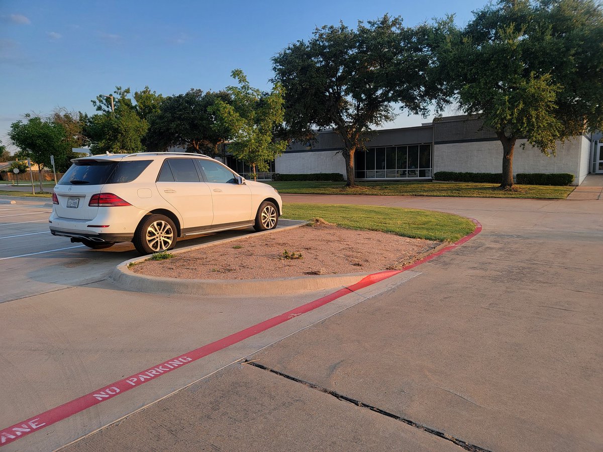 SamanthaIvyPhD's tweet photo. 1, 2, 3, 4.. I declare a parking war! #workedition What a great day to be a Panther! ❤️💙 #IYKYK https://t.co/DuhYi7mKU5