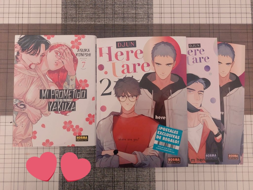 calysto76's tweet photo. Compra a @NormaEdManga de dos tomos que me faltaban 💕💕💕 Al final he decidido seguir haciéndome también la versión española de "Here u are". Tendré esta y la italiana 💕💕💕 #HAPPYHAPPY #manga #lectura  #manhua #BL #miprometidoyakuza #AsukaKonishi #Hereuare #Djun https://t.co/zonyhDPOVK