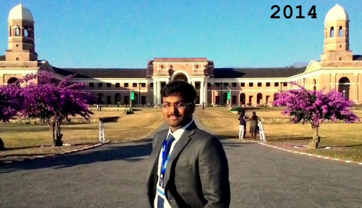 rajkumar_ifs's tweet photo. Same place. Ten years apart. At the FRI campus where we were trained in IGNFA to become #IFS officers before 10 years.
Have successfully completed ten years in Service as well 🙌🏽 #MidcareerTraining https://t.co/Kf1KXJgbxE