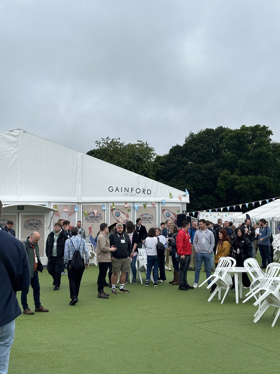 WeAreUMiNetwork's tweet photo. Had an amazing time at @NorthumbrianH2O's Innovation Festival! Connected with great people &amp; showcased @SuperNetworkNE's innovation programs. Proud to support SMEs tackling big challenges. Thanks to our Innovation Managers for their sprints!

#NorthumbrianWater #SuperNetworkNE https://t.co/gAy3KFMbE1