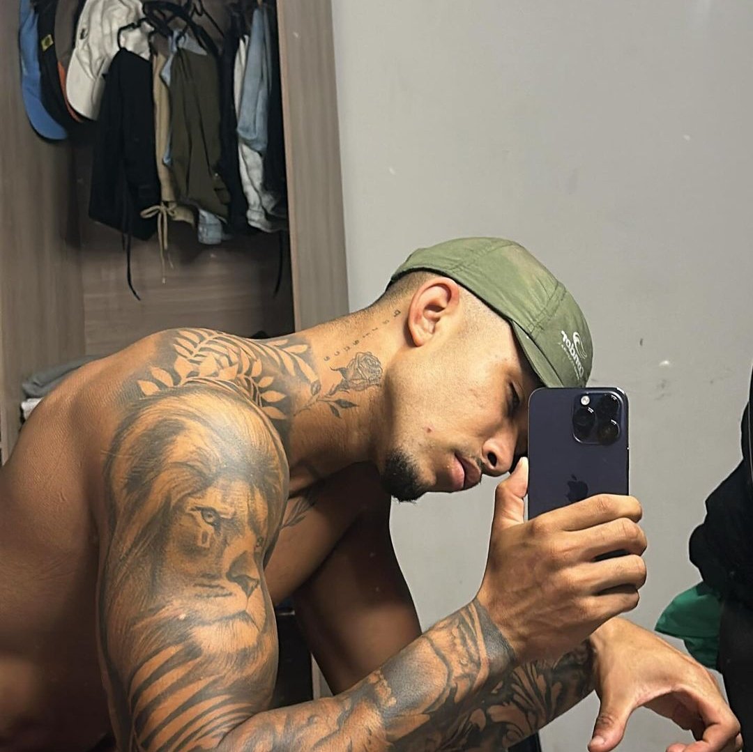 pede pra eu fazer, pra satisfazer o seu prazer na cama