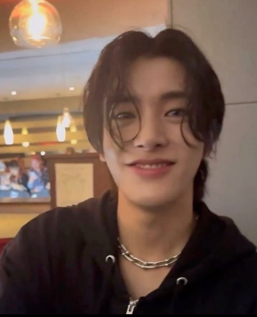 sjydaiIy's tweet image. I love jake’s smile in this pic he’s so cute