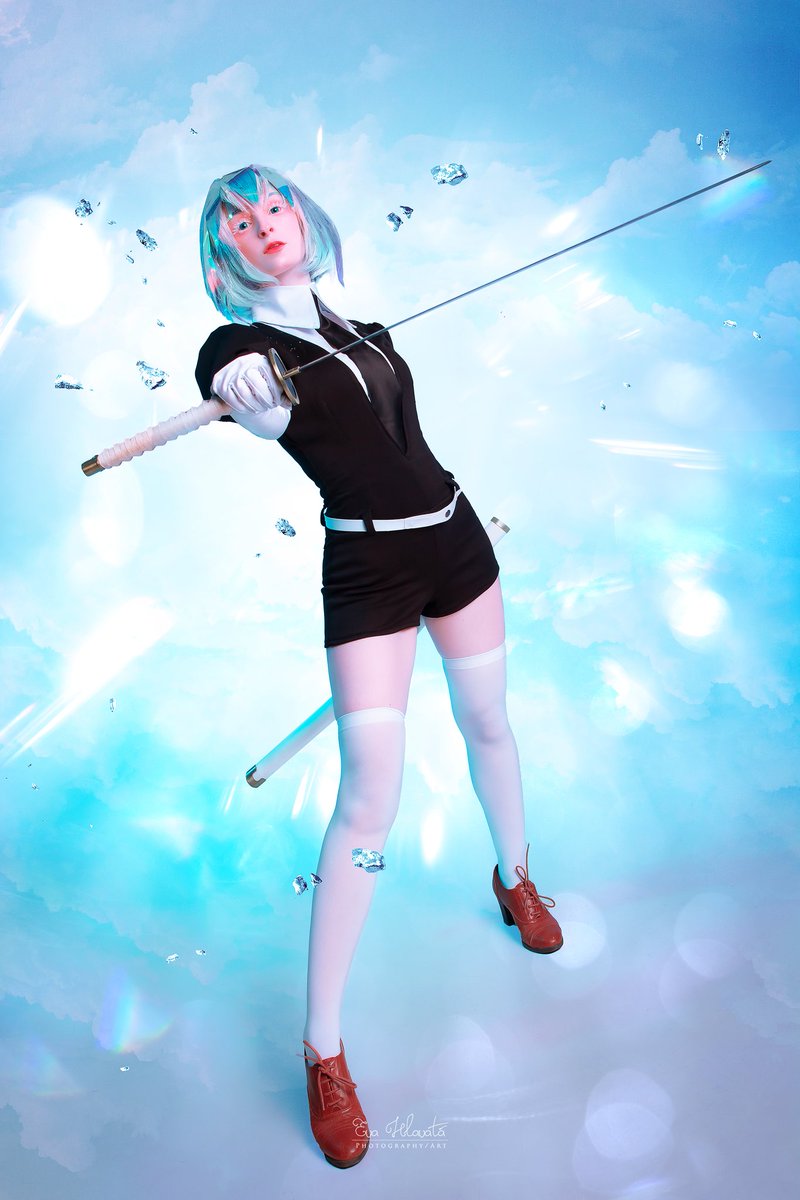LenaCosplay's tweet photo. Diamond Cosplay from Houseki no Kuni #diamond #cosplay #animecosplay #mangacosplay https://t.co/4Y5G47yFYM