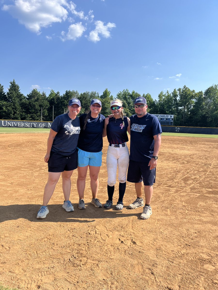 SallyCa12's tweet photo. I am excited to announce that I will be continuing my academic studies and athletic career at the University of Mary Washington! Thanks so much to Coach Hannah, Coach Echo and Coach George for this opportunity! 🦅#GoWash
@UMWSoftball https://t.co/NRFnrTuxfb