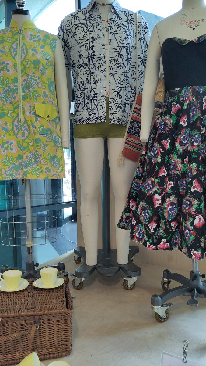 SeasideFerry's tweet image. A really friendly and informative couple of days at the #DressDevolution conference at Falmouth University Fashion and Textiles Institute. Thanks to @kateStrasdin for the invitation to speak #beachandbeyond