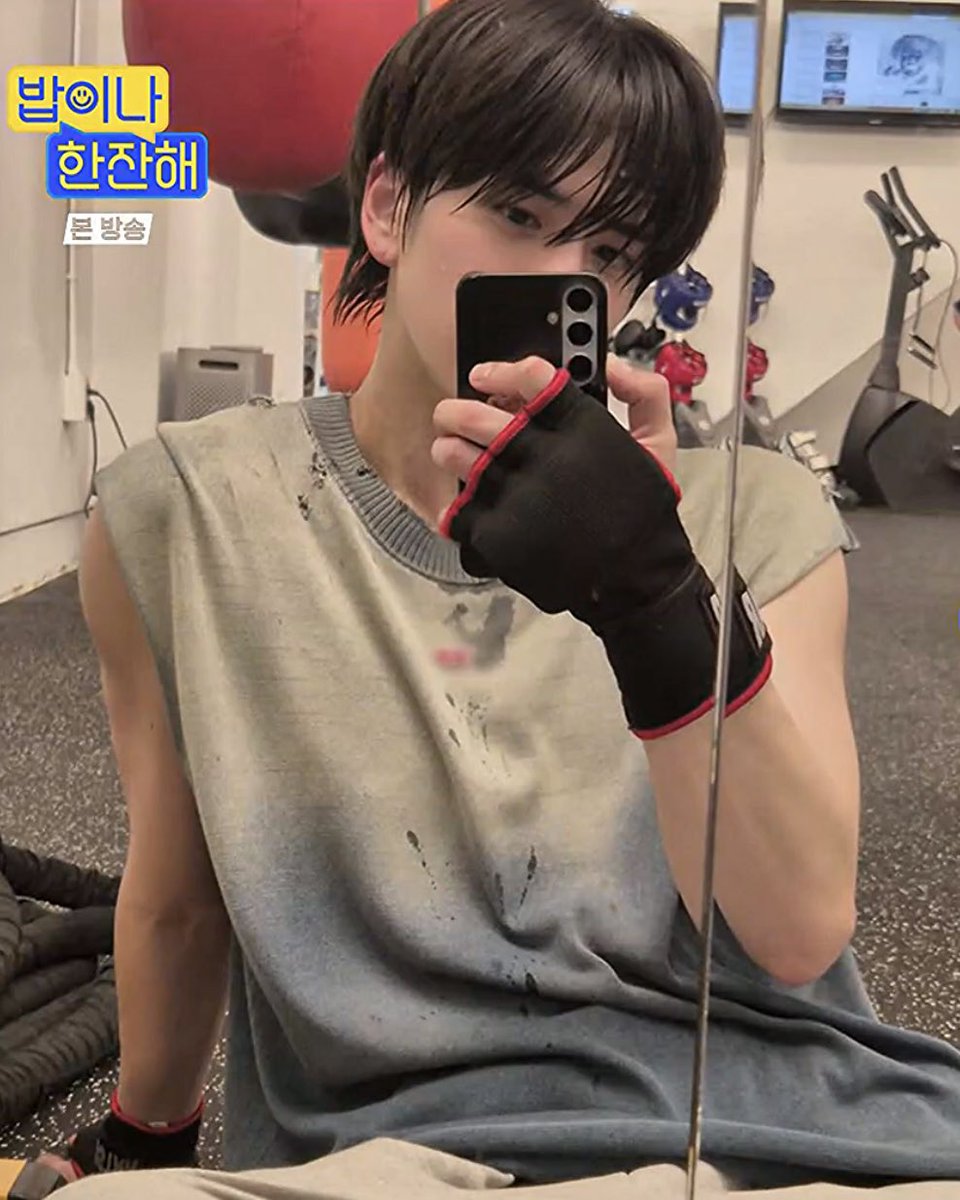 저화질의 영훈이 tweet media
