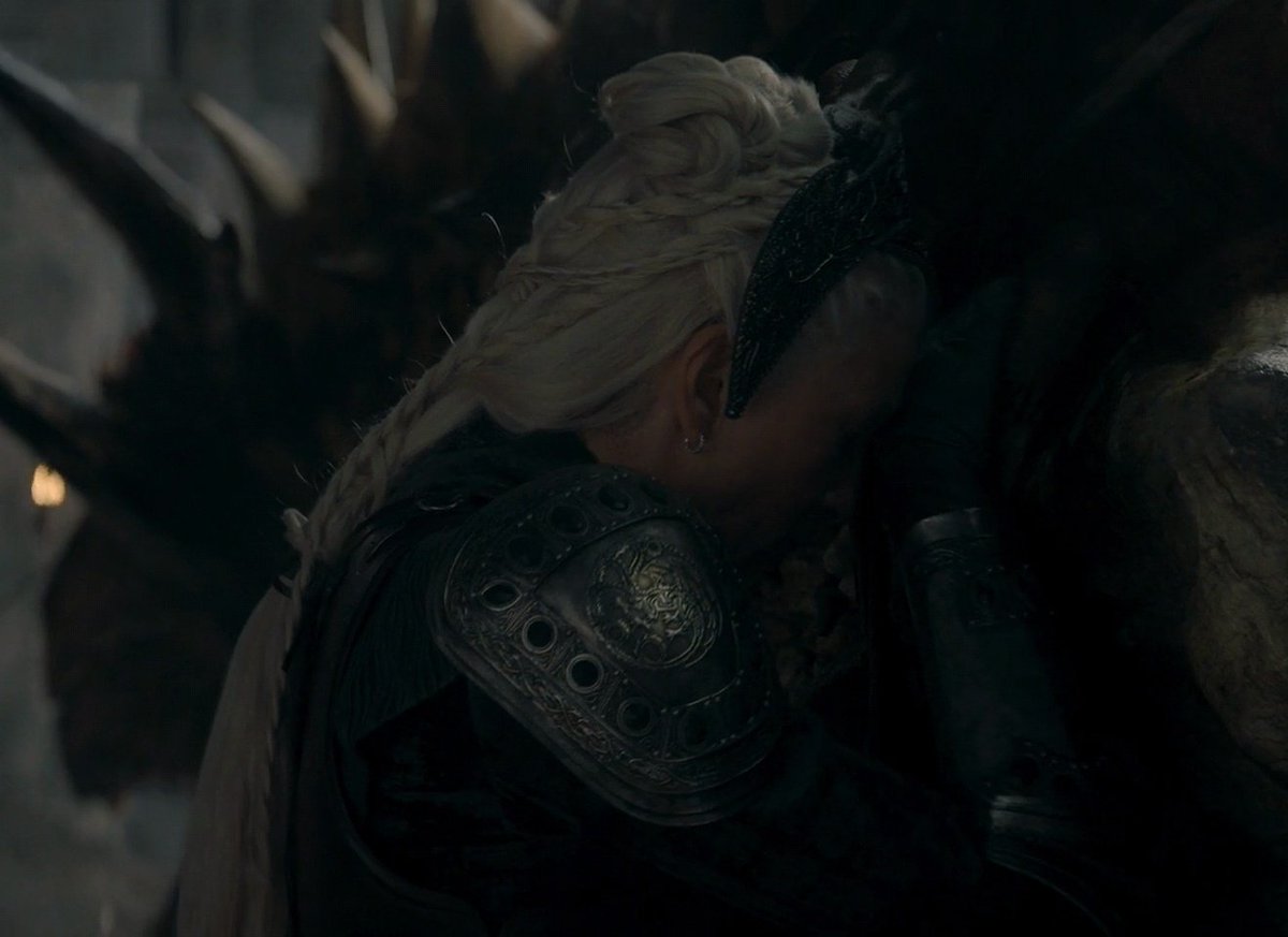 ladyccrawley's tweet photo. rhaenys only let her guard down with meleys, the true companion of her life. these frames will haunt me FOREVER
#RhaenysWeek https://t.co/ZP2HS2TZ6c
