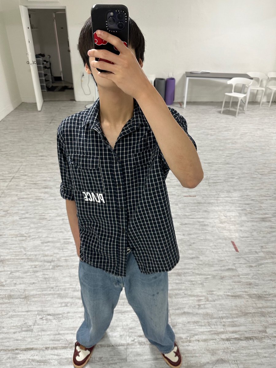 BXB_Brasil's tweet photo. [📷•11.07.24] Atualização do #SIWOO no Fan☕.

"Será que estou me vestindo bem atualmente? 🤩" https://t.co/PYc60nwn4w