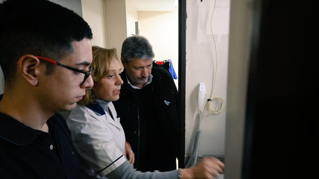 CarlosFunesMZA's tweet photo. Se instalaron los equipos de última generación para el Servicio de Diagnóstico por Imágenes del Centro Odontológico diente, con los cuales se podrán realizar radiografías panorámicas, tele radiografías y tomografías odontológicas con mayor calidad y frecuencia @OsepMza https://t.co/Lc93wPhjWf