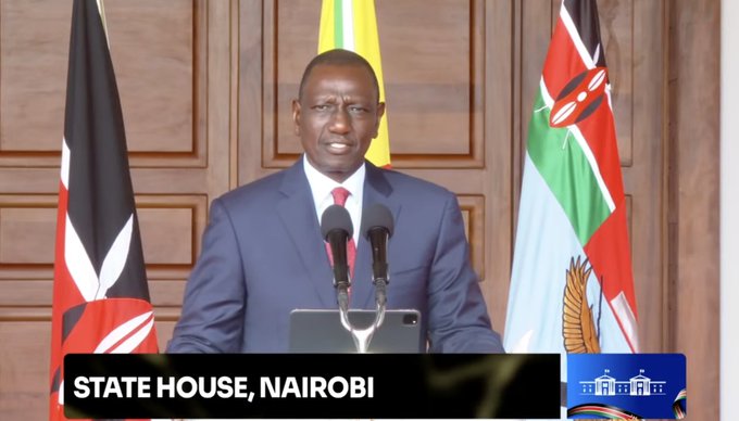 MSerettaX's tweet photo. BREAKING: 

President William Ruto fires his entire cabinet after weeks of protests.  

Only the Deputy President and Prime Cabinet Secretary remain. 

Decision taken after "reflection, listening to Kenyans, and after holistic appraisal of my cabinet," he says. https://t.co/Cd3NF17CIB