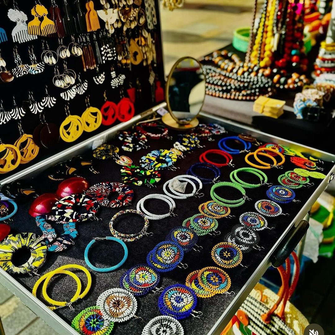 GooseGreenPTA's tweet photo. We are really excited to have the lovely Atots Afro Jewelleries at our Goose Green carnival this Saturday.
Atots Afro Jewelleries craft beautiful Cowry necklaces, earrings, cuffs and other jewellery.
Come and find the stall this Saturday 13th July.
#eastdulwich #carnival https://t.co/ENgOxUUeIU