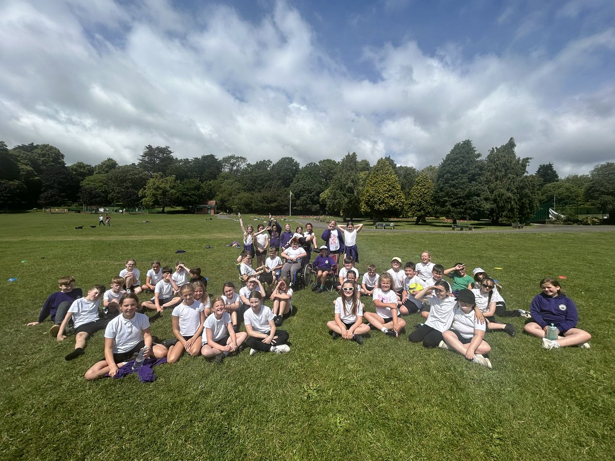 Joio ym Mharc Romilly!

Enjoying Romilly Park!

<a href="/MissALiney1/">Miss Liney</a> 

😎☀️⚽️