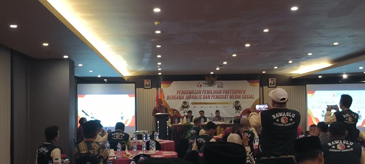 Pembukaan oleh ketua Bawaslu Kabupaten Bangkalan