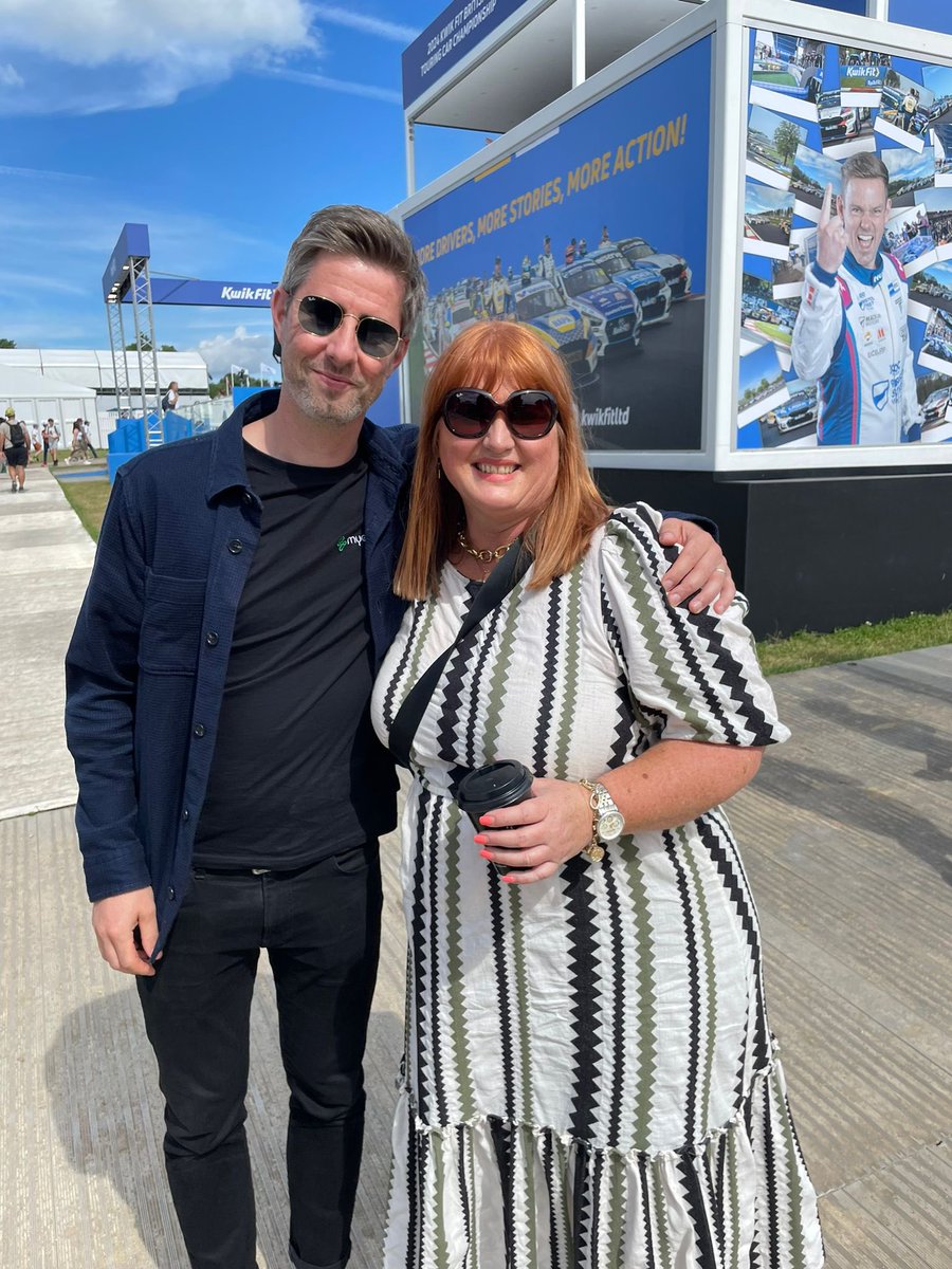 WomenDriveEV's tweet image. Fun in the sun at @fosgoodwood today with @myenergiuk @BMW_UK #goodwood #fos2024