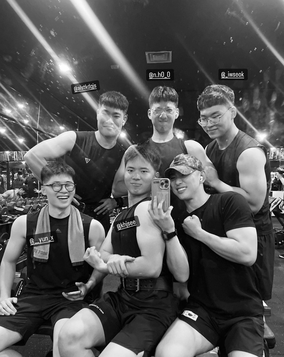 Jinyounig's tweet photo. When the squad shows up, gains follow! Nothing beats the energy and camaraderie of lifting with these beasts. We might joke around and pull funny faces, but when it’s time to lift, it’s all serious business. Let’s keep pushing the limits and smashing those goals together! https://t.co/7quc6lftzv