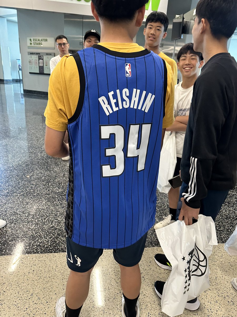 spaceballmag's tweet photo. FL🐊🦩🚎💨💨
増えた知識を忘れない様に!日々の日本バスケでの生活でズレを感じた時に, それにアジャストする為のそれぞれみんなの工夫が試される❤️💙💚
https://t.co/b0x3ouqLw3
@sc_globallers | #ToTheNewPath
@SportChlorella | #HealthIsWealth
@sniper_maru | @OrlandoMagic
@SPACEBALL_MAG https://t.co/AYQsp9kVzP