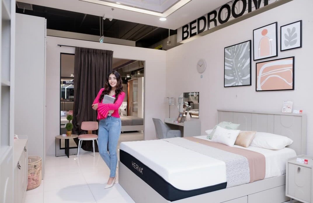 Pae19458308's tweet image. สามารถออกแบบได้เองตามใจทั้งดีไซน์, สีสัน, วัสดุ และฟังก์ชันใช้งาน Customize เองก็มีอย่างเตียงนอน ตู้เสื้อผ้า โซฟา ชุดวางทีวี, โต๊ะอาหาร 

#sbdesignsquare #onestopservice 
#เอสบีดีไซน์สแควร์ #ครบจบในที่เดียว
#ชมพูอทิตา #ChompuAthita 
#นางร้ายไทยเเลนด์ #ช่อง8กดเลข27
@chompoo_athita