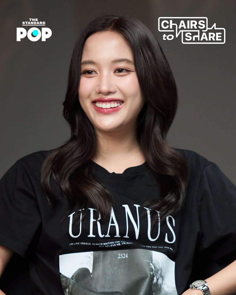 TheStandardPOP's tweet photo. #ChairstosharexFreenBecky “This movie took me far out of my comfort zone. If I didn't play this movie, I'd never thought I would put much effort into anything.”
Freen talked about her first movie, #URANUS2324
▶️https://t.co/sacMxHhFPE
#ChairstoShare
#TheStandardPop
#ฟรีนเบค
#srchafreen #beckysangels
#GAPtheseries #Uranus2324