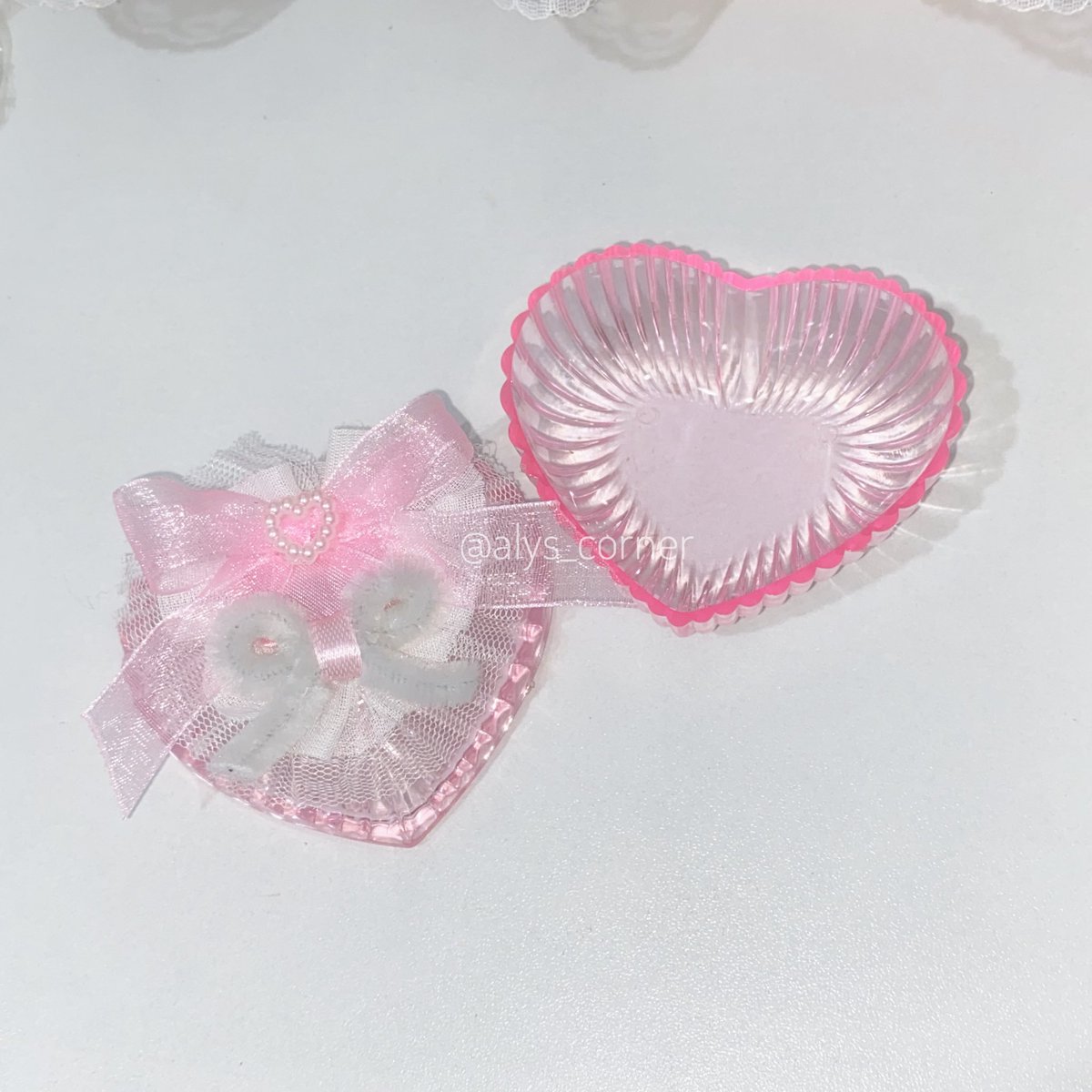 alys_corner's tweet photo. 🎀 {help rt} wts lfb deco lace organizer 
 
ೀ ◞ ◟‿◞ ೀ ◟‿◞ ೀ ◞ ◟‿◞ ೀ
         
mini heart case deco
 -pink
 -blue

       = 120

ʚ mop : payo | dop (50% + 20 non refundable) 
ʚ mod : sco | jnt (no rush shipments)

reply / dm “mine” to claim 🎀 https://t.co/MwXyVzOEE4