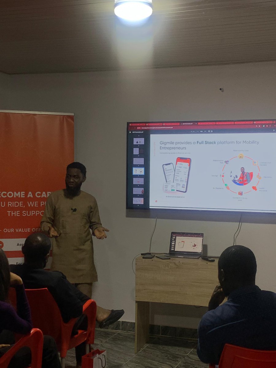 StartupLagos's tweet image. Our fifth stop on the innovation tour was Gigmile

We explored their cutting-edge logistics solutions, and it was exciting to see how they're transforming the logistics landscape in Nigeria

 #InnovationTour #Gigmile