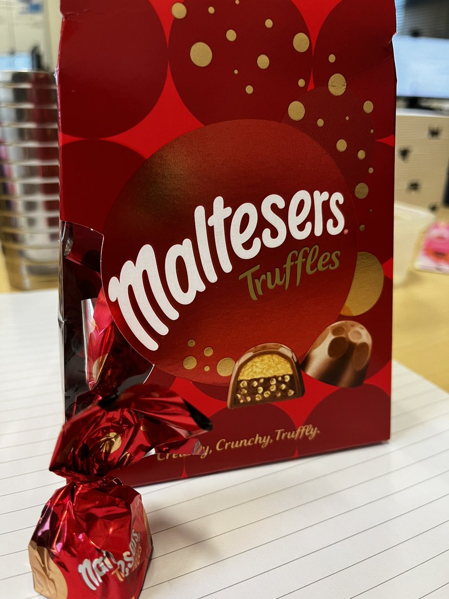 Helen Harrison tweet media