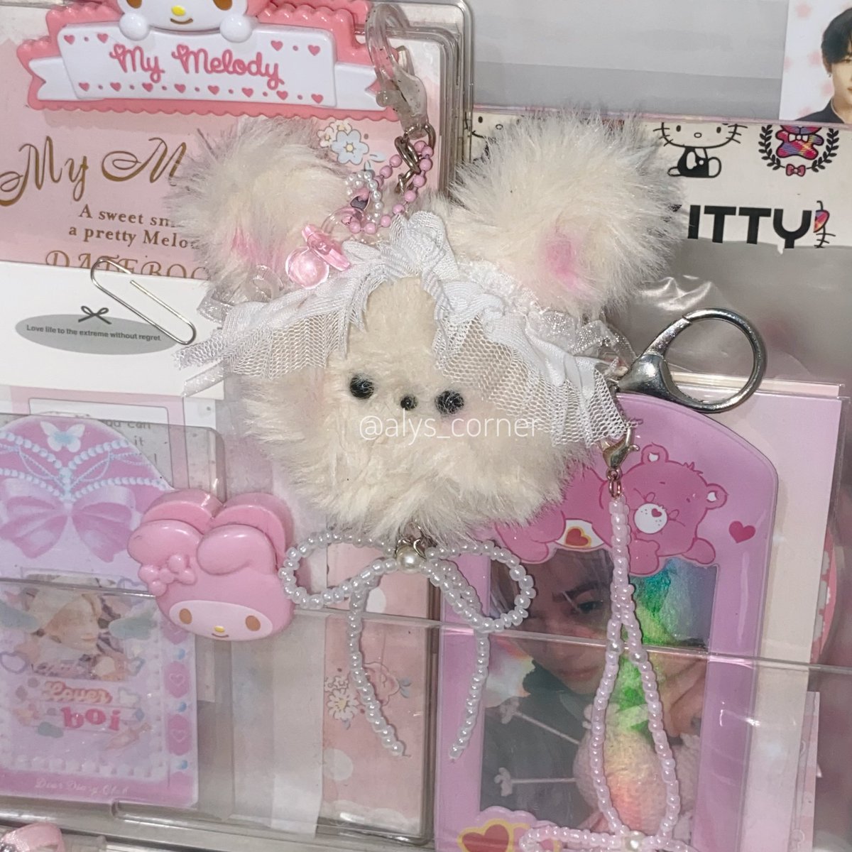alys_corner's tweet photo. 🎀 {help rt} wts lfb deco lace keychain 
 
ೀ ◞ ◟‿◞ ೀ ◟‿◞ ೀ ◞ ◟‿◞ ೀ
         
moru doll ribbon keychain
      
       = 280

ʚ mop : payo | dop (50% + 20 non refundable) 
ʚ mod : sco | jnt (no rush shipments)

reply / dm “mine” to claim 🎀 https://t.co/QBcBSK7AiS