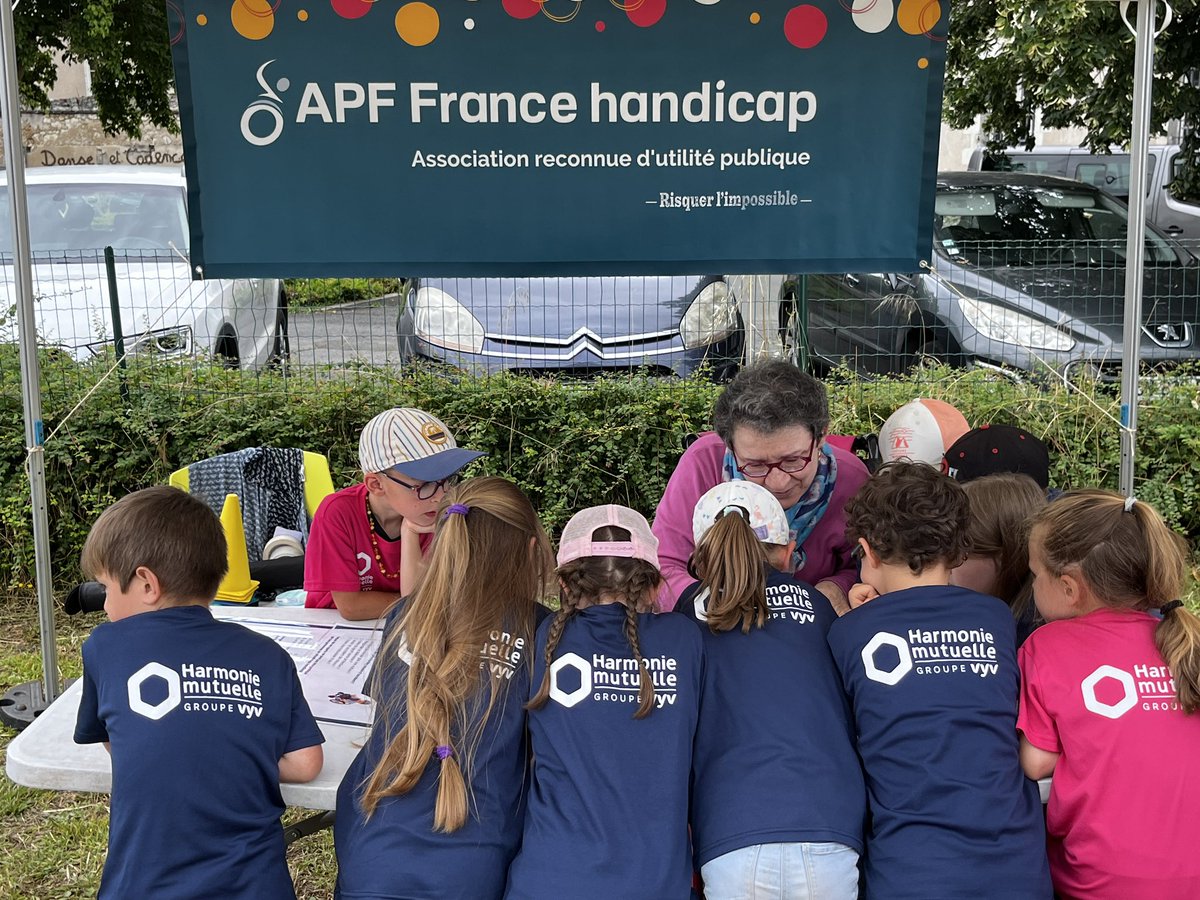 LigueFootLFPL's tweet photo. [Tournée #BeachVert]

🔥Après une belle étape hier à #StPhilbert, le record de l’édition 2024 est battu ce jeudi avec déjà 180 enfants à @VilledeBeaufort 👏 Merci @hmutuelle @CAAnjouMaine @pasquier_fr @apfhandicap 👌 https://t.co/dfOoTXnpvT