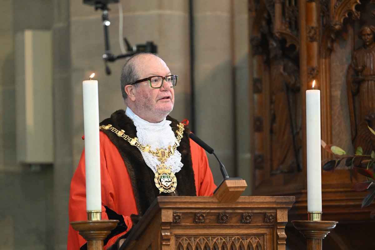 Blackburn with Darwen Council (@blackburndarwen) on Twitter photo Did you know that you can invite the Mayor and Mayoress to your event? 🎉
Please contact the Mayor’s office for more information at: mayorsparlour@blackburn.gov.uk.
At busy times of the year such as holidays, please provide a minimum of 2 weeks’ notice.
#Mayor <a href="/BwDMayor/">The Mayor of BwD</a> Did you know that you can invite the Mayor and Mayoress to your event? 🎉
Please contact the Mayor’s office for more information at: mayorsparlour@blackburn.gov.uk.
At busy times of the year such as holidays, please provide a minimum of 2 weeks’ notice.
#Mayor <a href="/BwDMayor/">The Mayor of BwD</a>