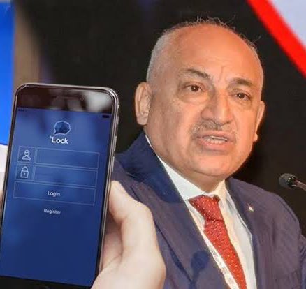 Telefonunda 55 kez ByLock erişimi tespit edilen Mehmet Büyükekşi an itibariyle TFF Başkanı olmaya çok yakın.

Görev süresinde yaşanan onca rezilliğe ve halkın bunca tepkisine rağmen bu yapılan, Türk milletine açıkça meydan okumaktır. Lobiler, Milletten güçlü değildir.