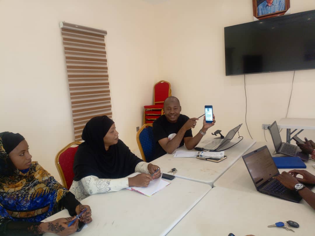 ICTAdvocates's tweet image. Our fact-checkers undergoing a refresher training on fact-checking techniques and tools. 

Be sure to always verify information  before you share

@YZYau @teemerh_beekay @hamzaish @Zainab_SUM @s_suhailu @ibrasulai @SalakoYesmin @MubarakshehuD @Aminuwali98 @JudithCaleb_JCB