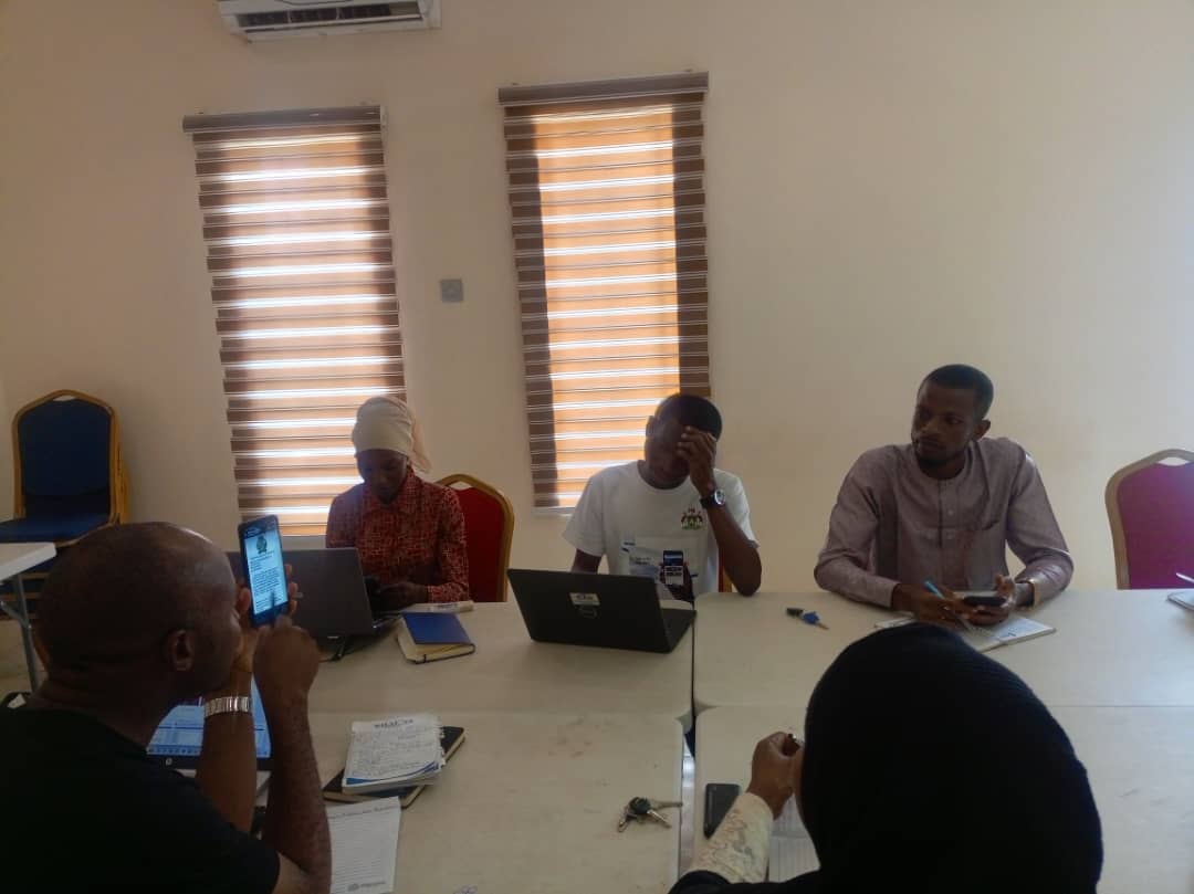 ICTAdvocates's tweet image. Our fact-checkers undergoing a refresher training on fact-checking techniques and tools. 

Be sure to always verify information  before you share

@YZYau @teemerh_beekay @hamzaish @Zainab_SUM @s_suhailu @ibrasulai @SalakoYesmin @MubarakshehuD @Aminuwali98 @JudithCaleb_JCB